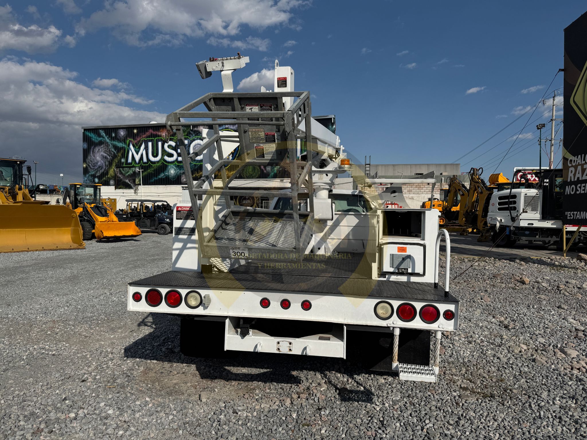 Click to enlarge image 110.jpg