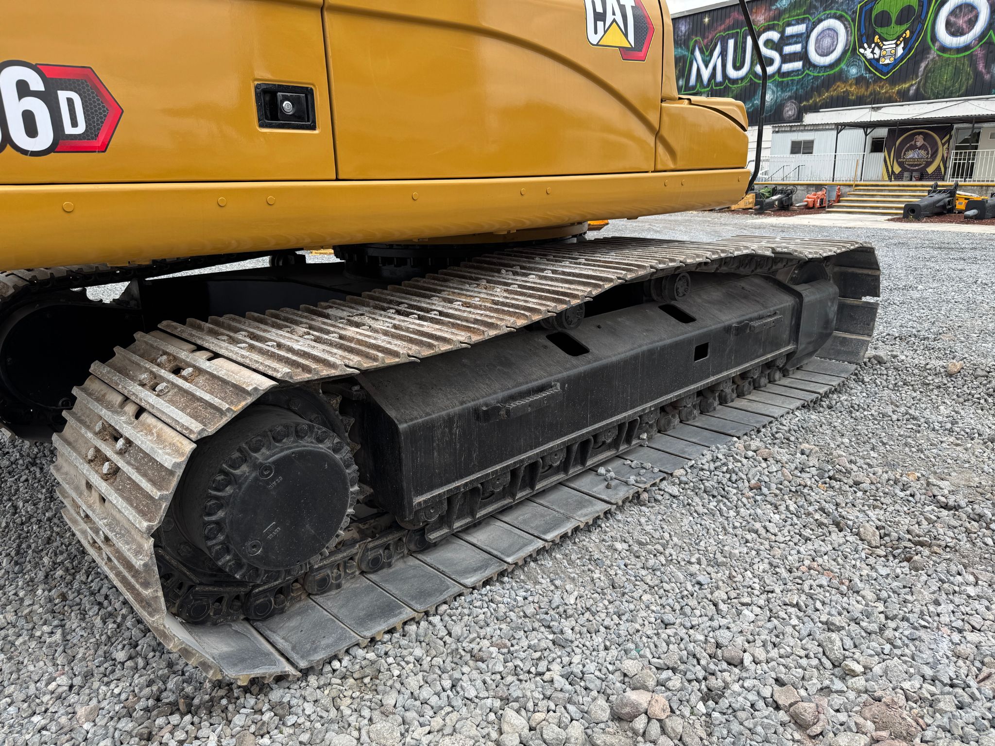 Click to enlarge image 252.jpg