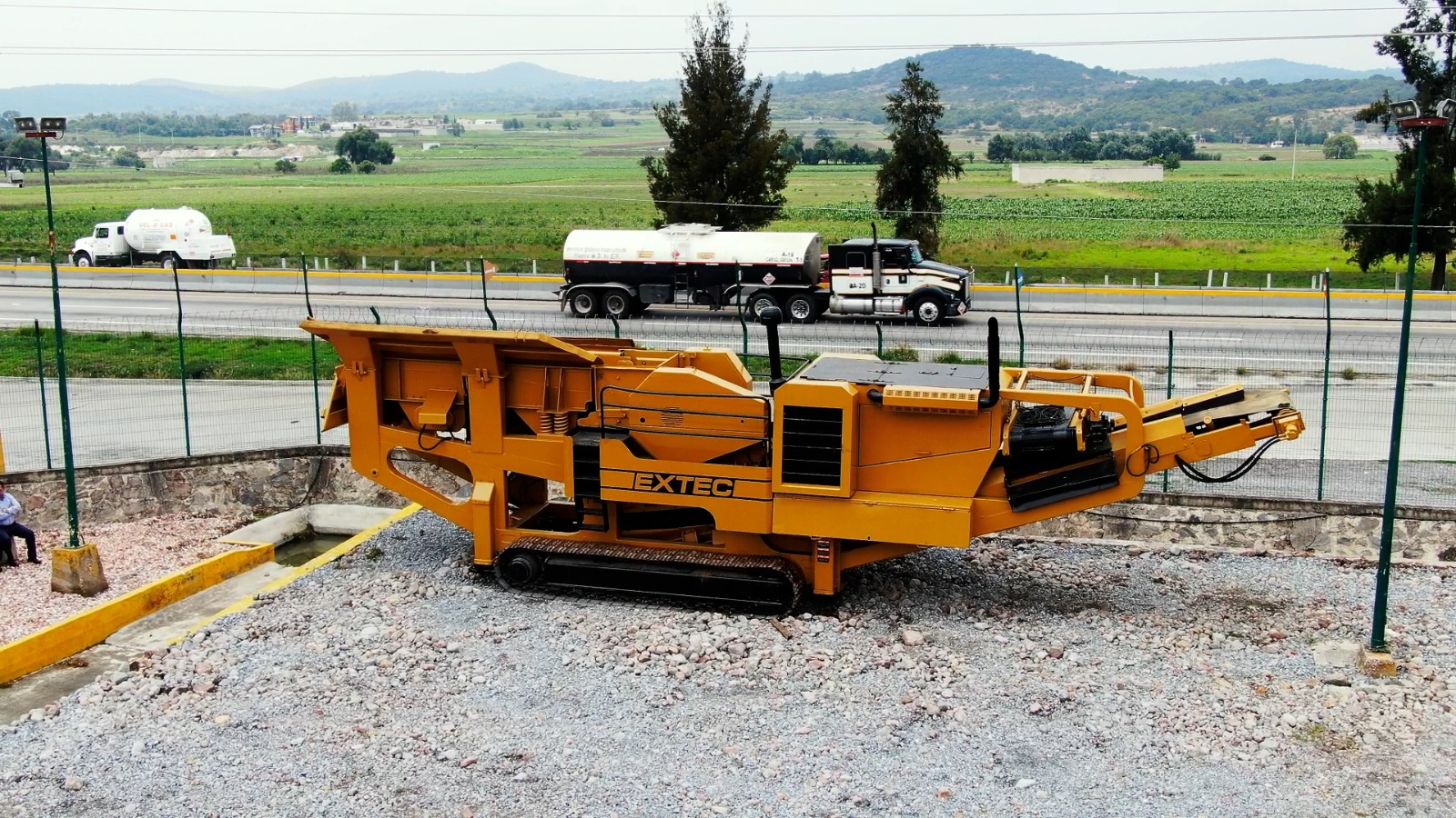 Click to enlarge image 01.jpg