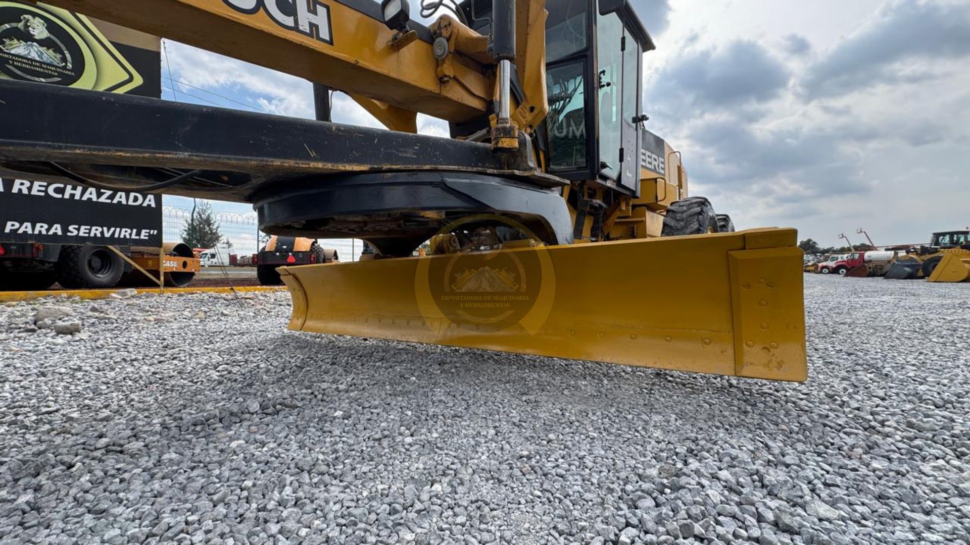 Click to enlarge image 4.jpg