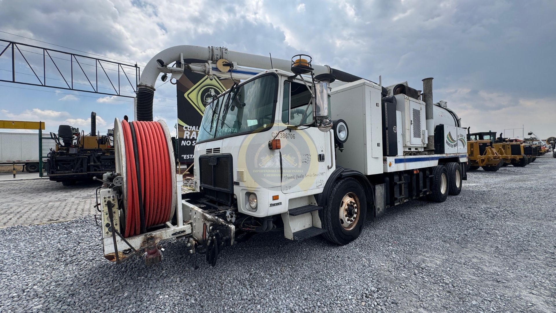 Click to enlarge image 4.jpg