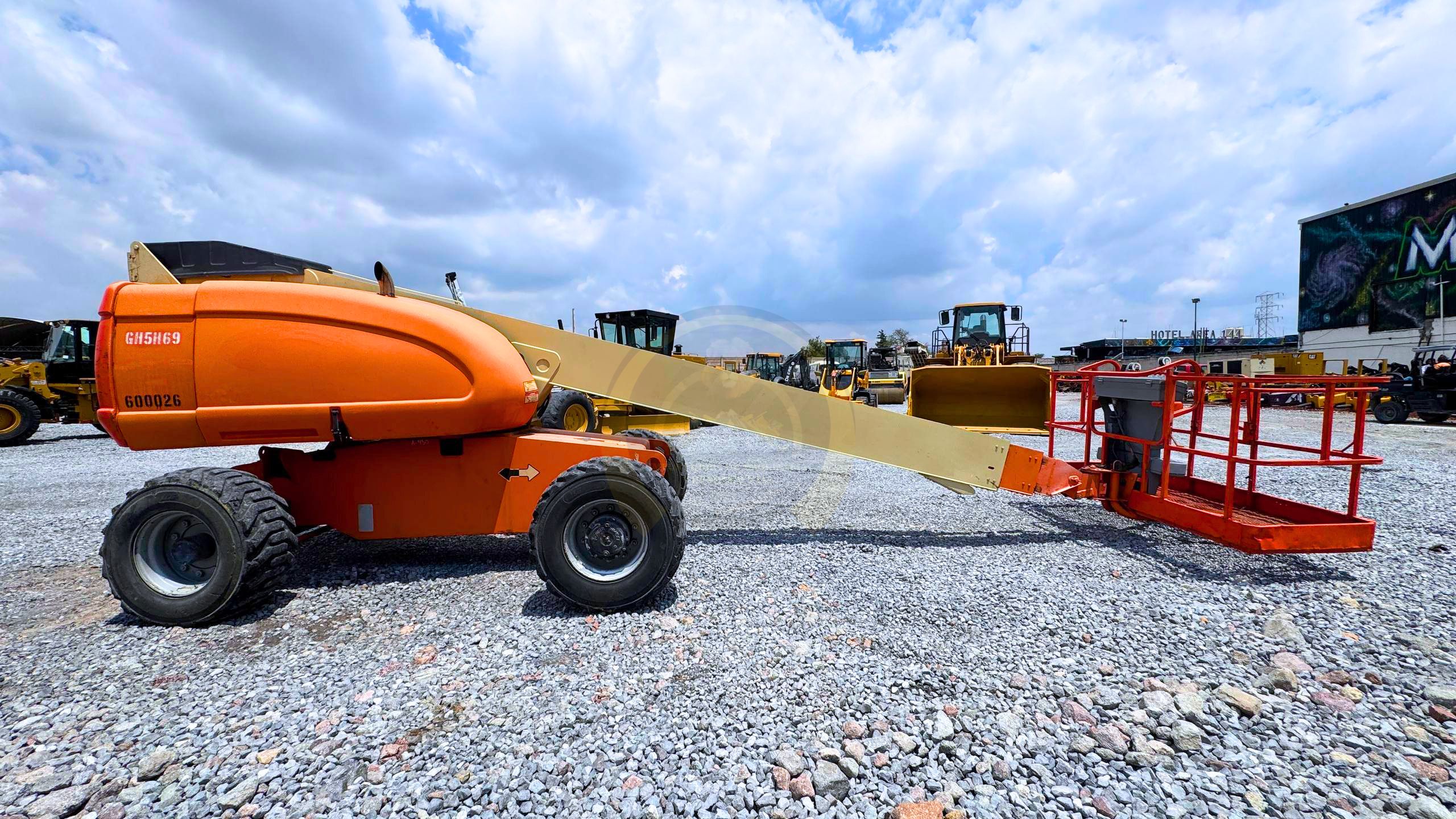 Click to enlarge image 34.jpg