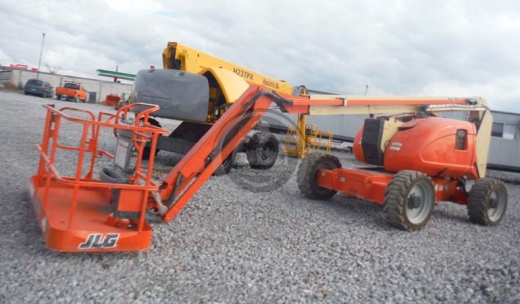 JLG 600AJ